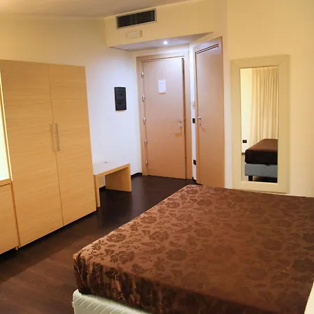Sogni D'oro Airport Hotel