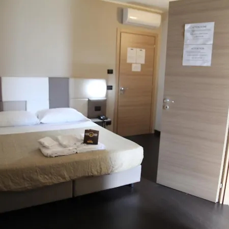 Sogni D'oro Airport Hotel 3*