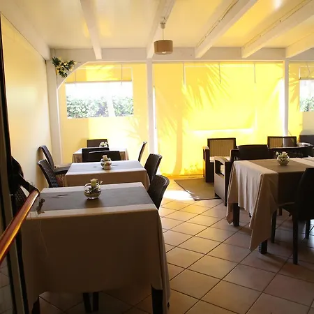 Sogni D'oro Airport Hotel 3*
