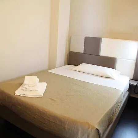 Hotel Sogni D'oro Airport