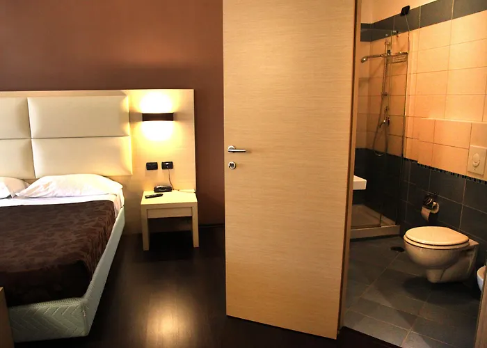 Hotel Sogni D'oro Airport