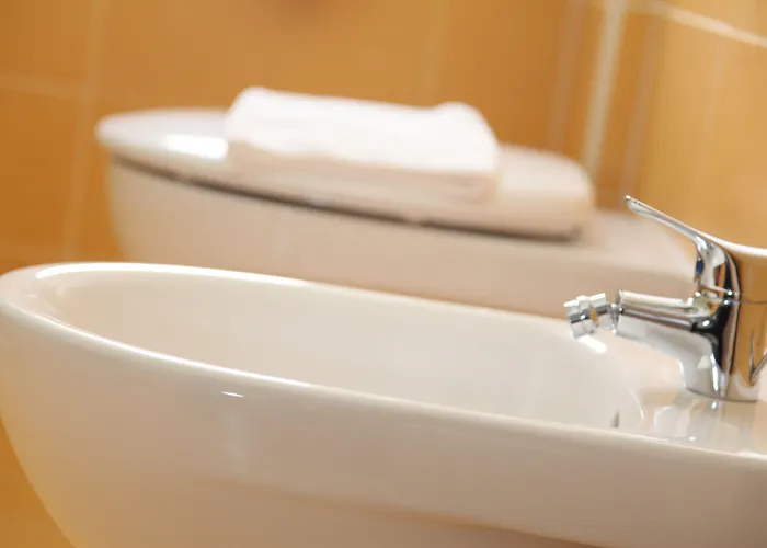 Hotel Sogni D'oro Airport 3*