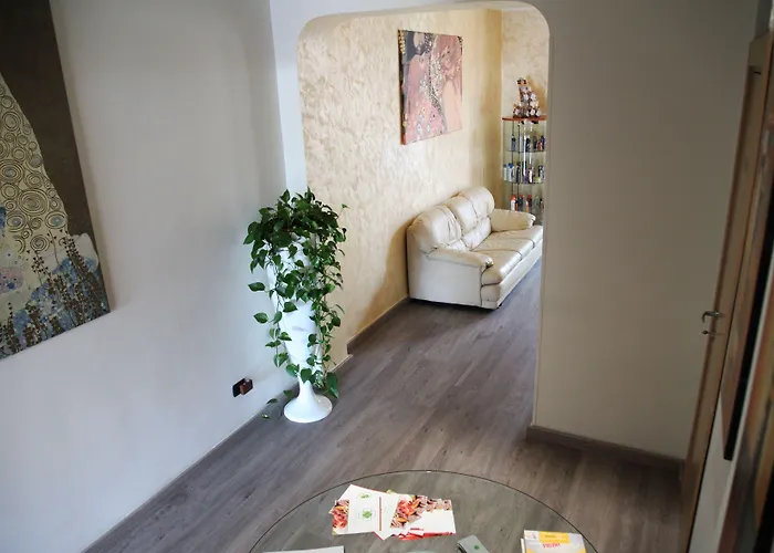 Hotel Sogni D'oro Airport