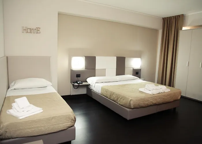 Hotel Sogni D'oro Airport