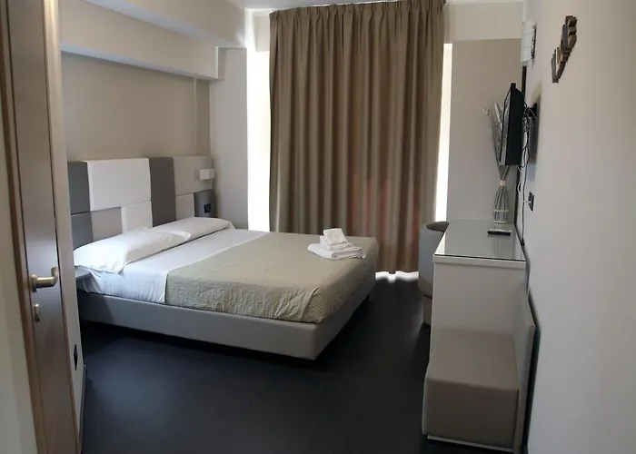 Hotel Sogni D'oro Airport 3*